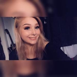 Meet your Posher, Ambur